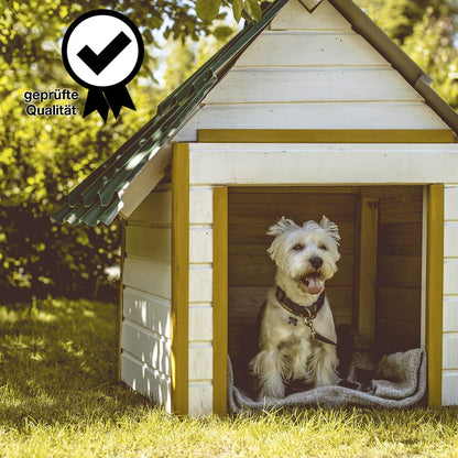 Gestrichene Hundehütte im Garten als Anwendungsbeispiel für die ColourPlus Wetterschutzfarbe im Außenbereich.
