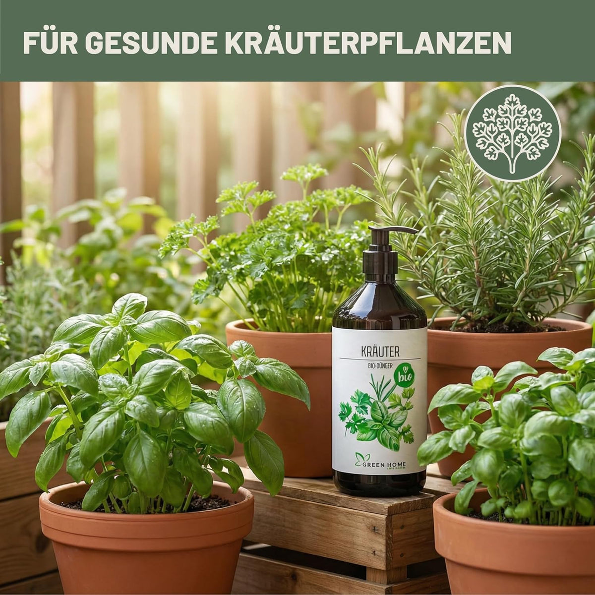 Der Green Home Bio Kräuterdünger umgeben von mehreren gesunden Kräuterpflanzen in Töpfen