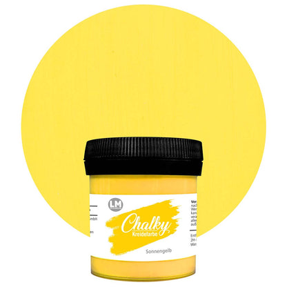 Produktabbildung der LM Kreativ Chalky Kreidefarbe in Sonnengelb mit 100 ml Inhalt in kleiner Kunststoffdose mit schwarzem Schraubdeckel.