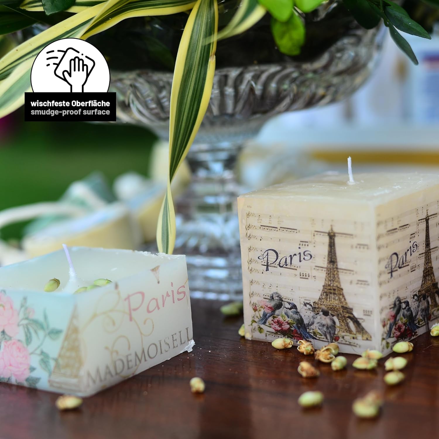 Mit LM Kreativ Decoupage Kleber verzierte Kerzen mit Paris Motiv und wischfester Oberflaeche