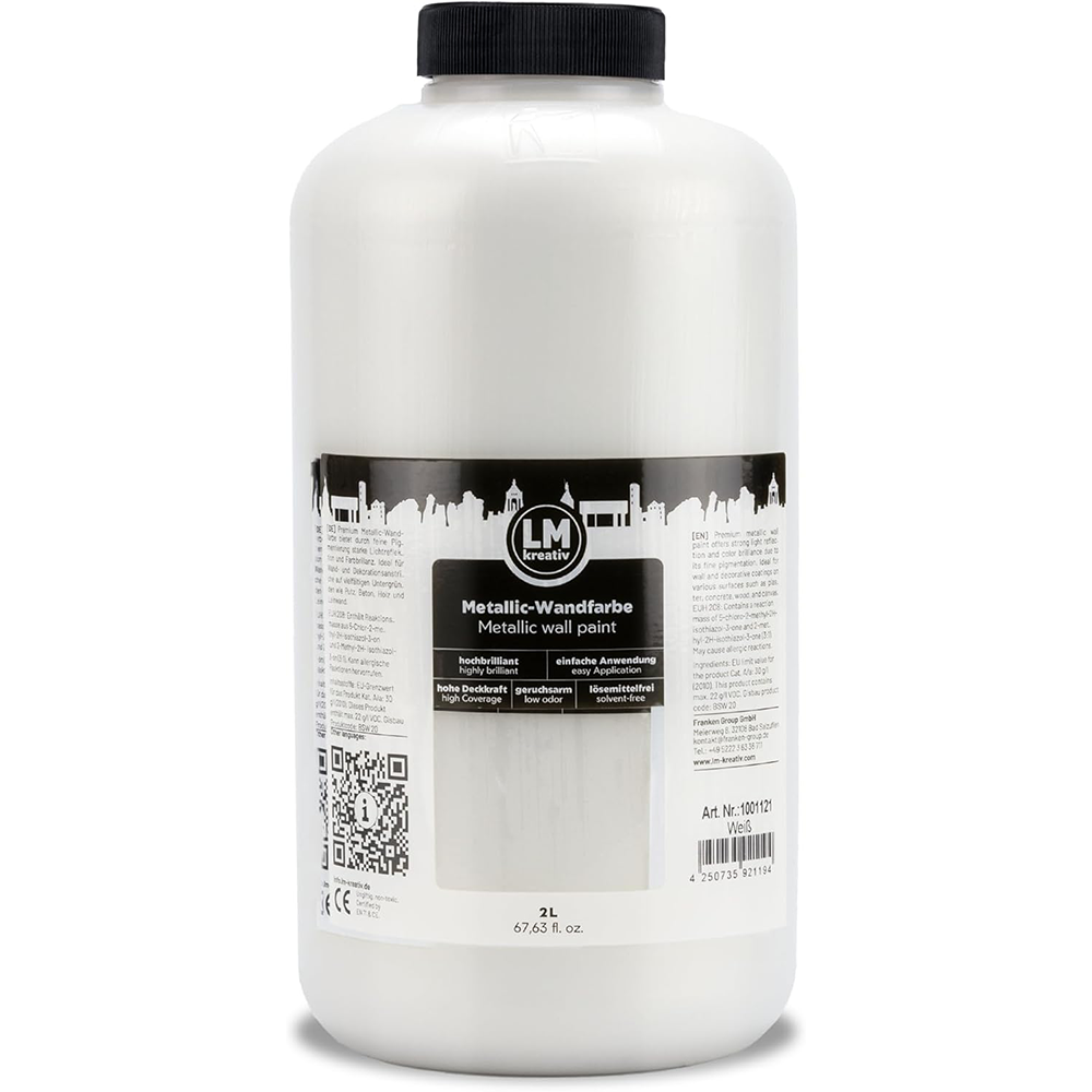 Produktabbildung der LM Kreativ Metallic Wandfarbe in Weiß mit 2 Litern Inhalt in großer Kunststoffflasche mit schwarzem Schraubdeckel.