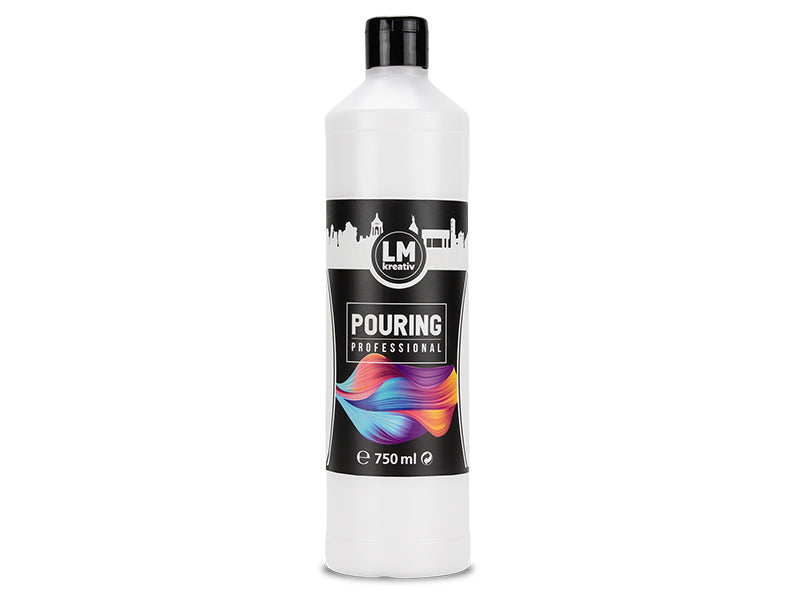 Flasche LM Kreativ Pouring Professional 750 ml freigestellt vor weißem Hintergrund