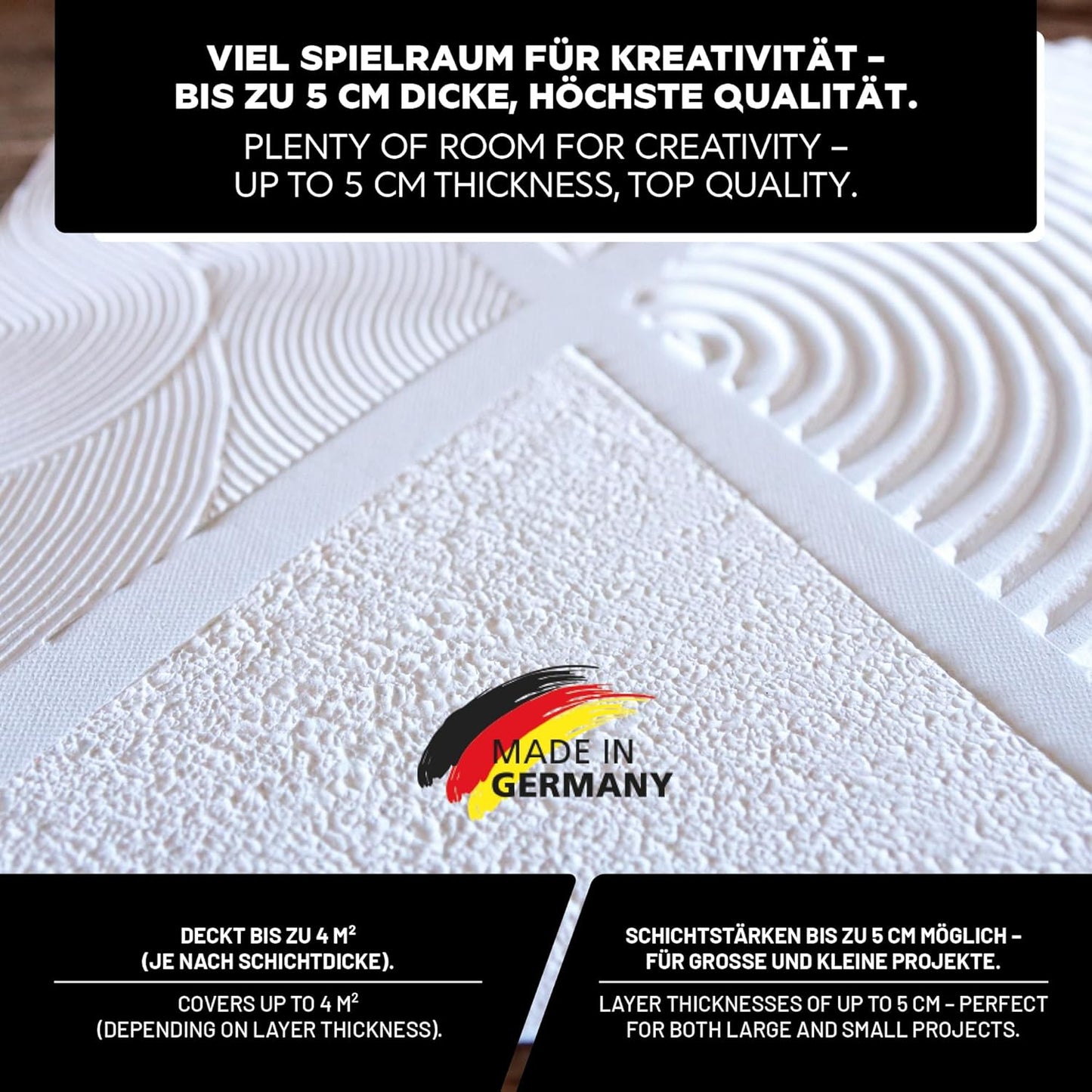 Mehrere weiße Strukturmuster auf Platten, erstellt mit LM Kreativ Strukturpaste, mit unterschiedlichen Oberflächen und Reliefstrukturen.