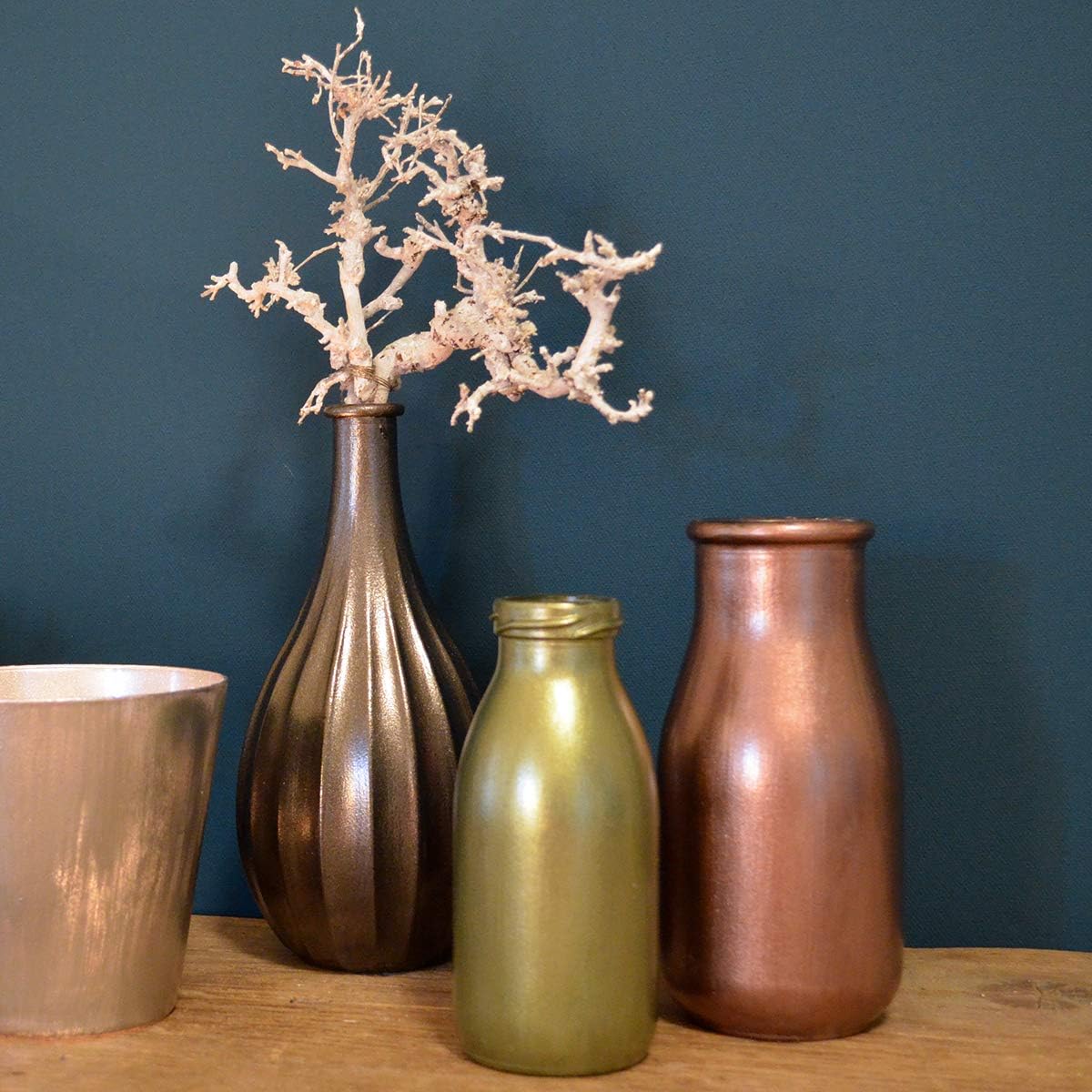 Dekorative Vasen mit Viva Decor Maya Gold in Gold-, Bronze- und Kupfertönen veredelt