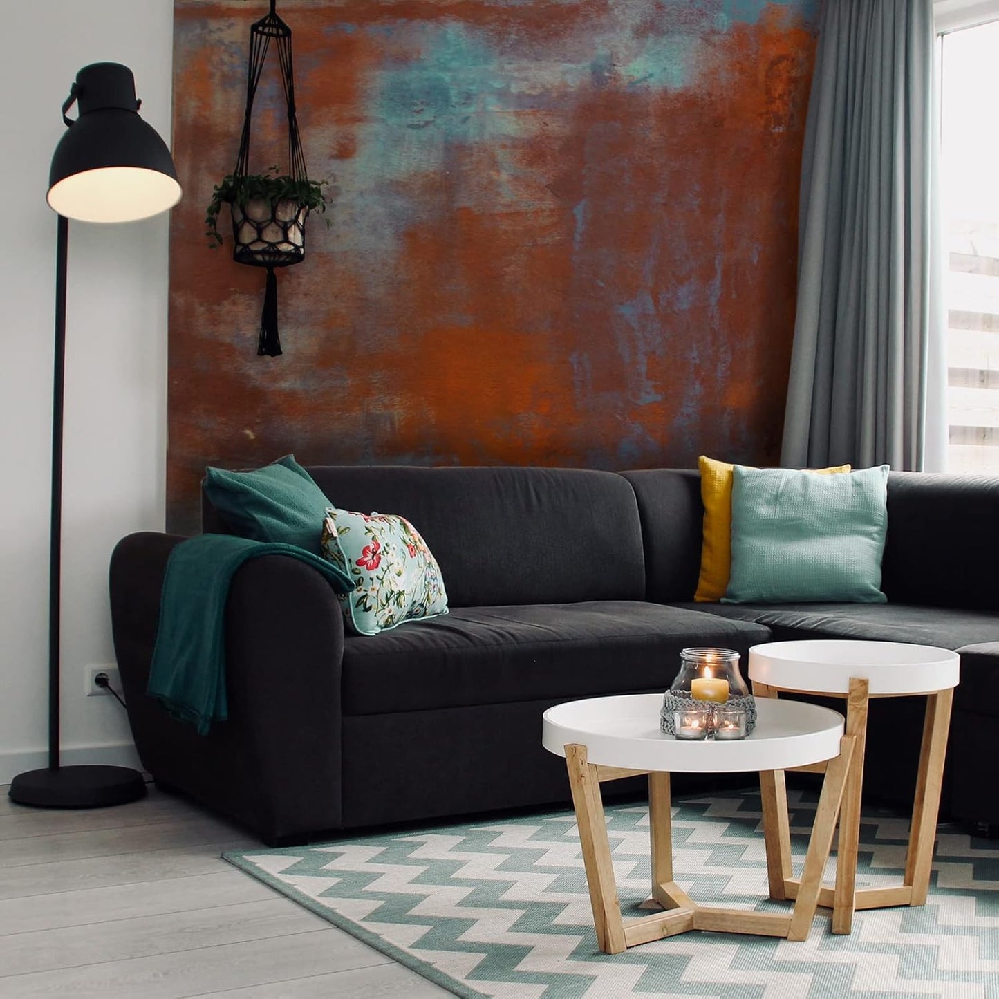 Roststruktur Paste als dekorative Wandgestaltung im Industrial-Look im Wohnraum