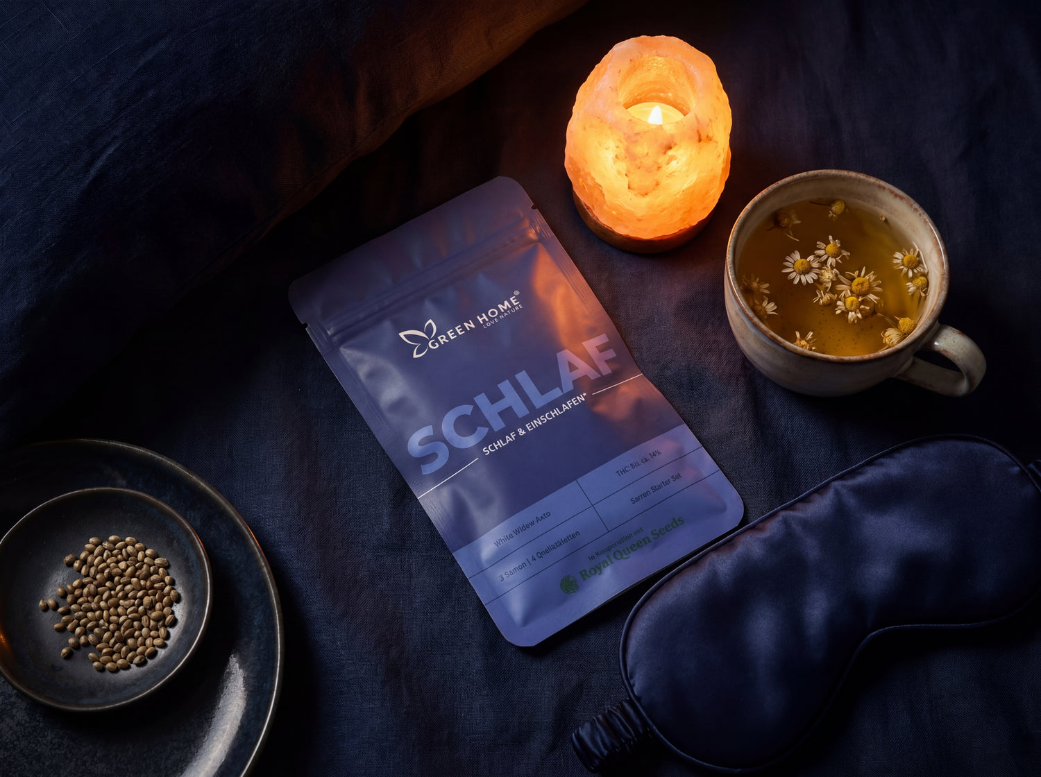 SCHLAF Cannabis Starter Set Stillleben mit Salzlampe, Kamillentee und Schlafmaske