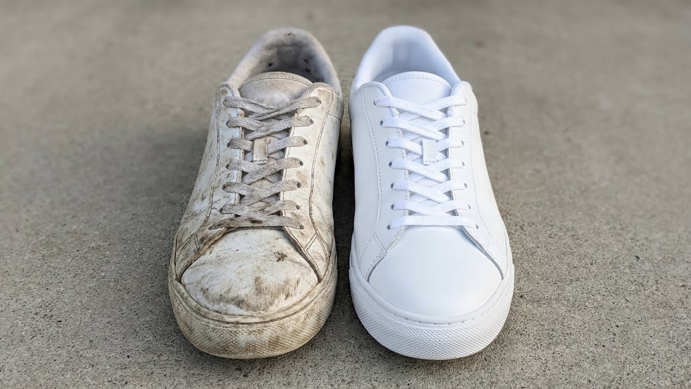 Gegenüberstellung eines stark verschmutzten Sneakers und eines gereinigten weißen Sneakers nach Anwendung des Sneaker Cleaner Reinigers.